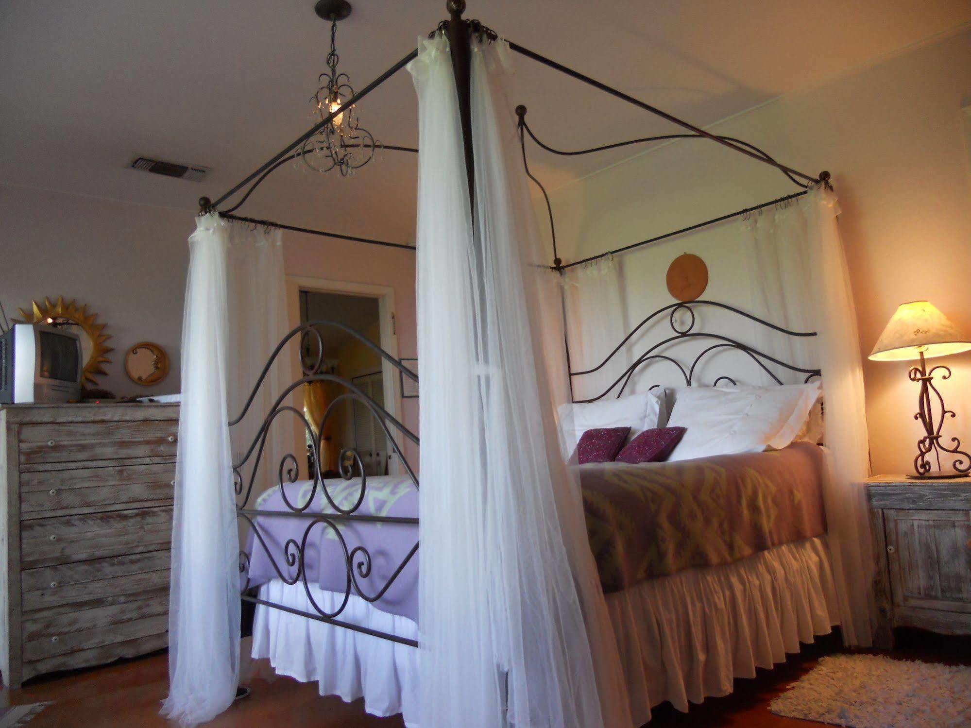 Casa Del Sol Bed And Breakfast Lakeway Exterior photo